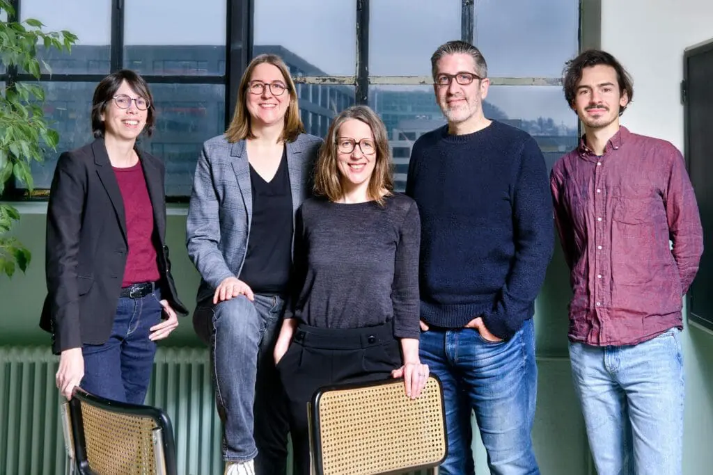 Circunis-Team mit Pablo Villars vom Migros-Pionierfonds (Foto: Barbara Hess) – circunis.ch